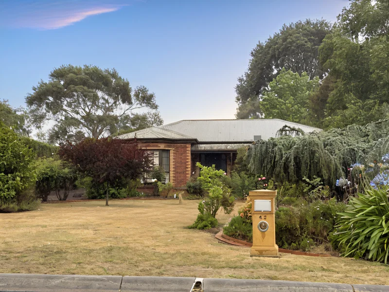 Property with beautiful blue sky